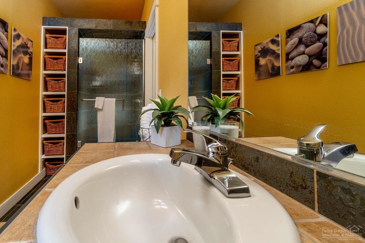 Skyliner Summit - Residential