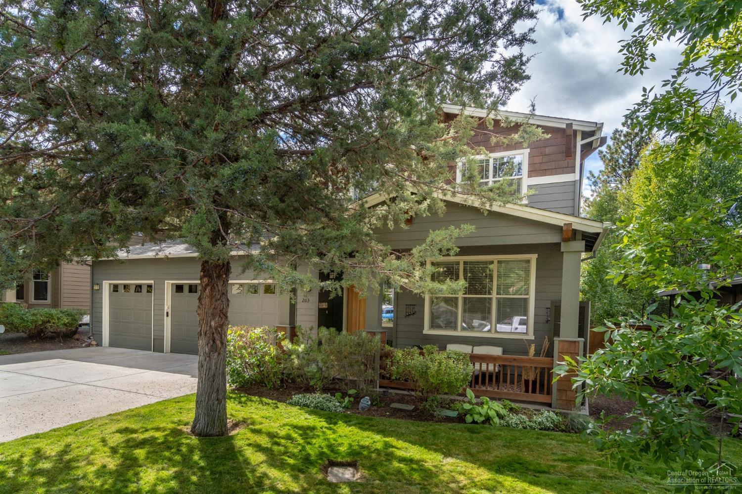 Skyliner Summit - Residential