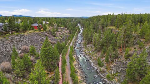 Tiny photo for 61156 Foxglove Loop, Bend, OR 97702 (MLS # 220219875)