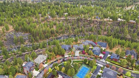 Tiny photo for 61156 Foxglove Loop, Bend, OR 97702 (MLS # 220219875)