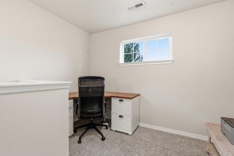 Tiny photo for 61156 Foxglove Loop, Bend, OR 97702 (MLS # 220219875)