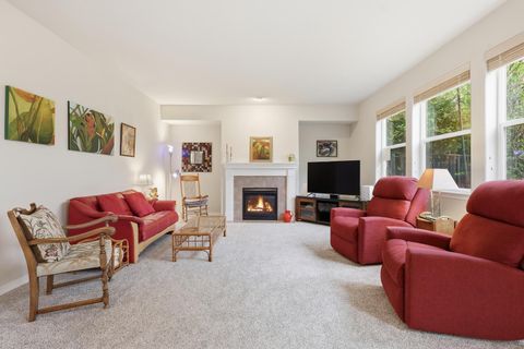 Tiny photo for 61156 Foxglove Loop, Bend, OR 97702 (MLS # 220219875)