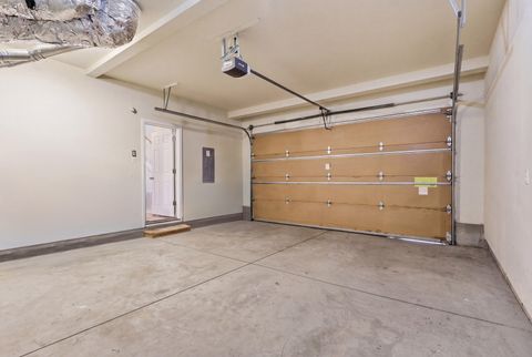 Tiny photo for 61156 Foxglove Loop, Bend, OR 97702 (MLS # 220219875)