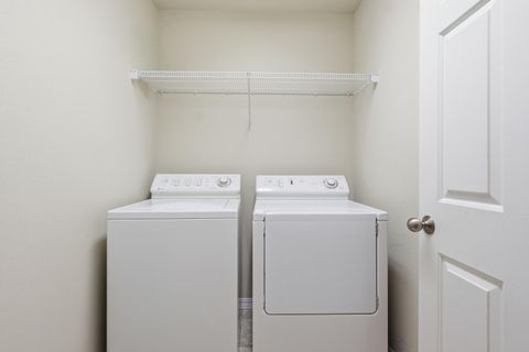 Tiny photo for 61156 Foxglove Loop, Bend, OR 97702 (MLS # 220219875)