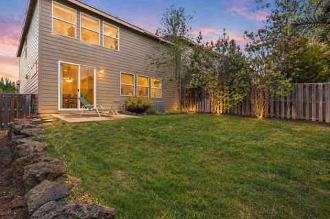 Tiny photo for 61156 Foxglove Loop, Bend, OR 97702 (MLS # 220219875)