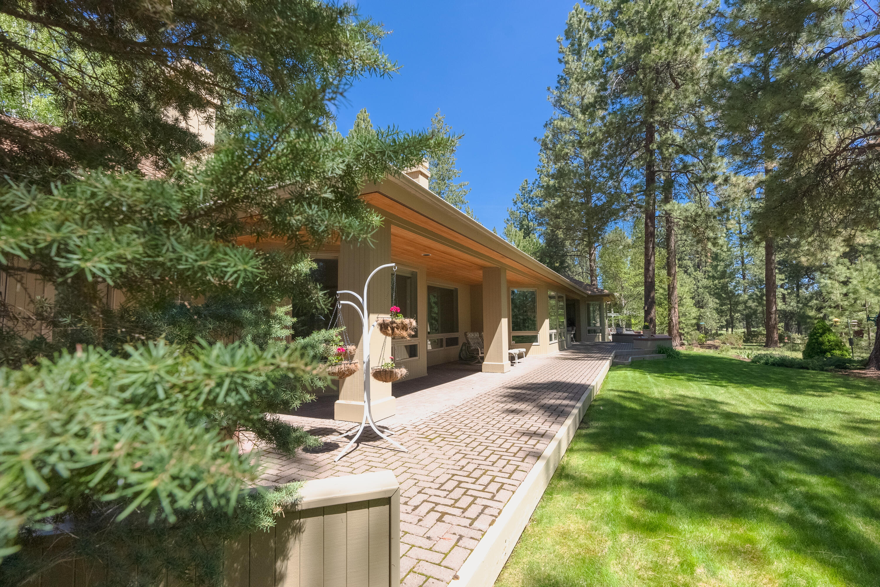 7th Mtn Golf Village - Residential