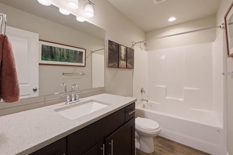 Tiny photo for 270 NW 33rd Street, Redmond, OR 97756 (MLS # 220217306)