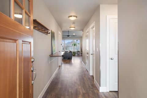 Tiny photo for 270 NW 33rd Street, Redmond, OR 97756 (MLS # 220217306)