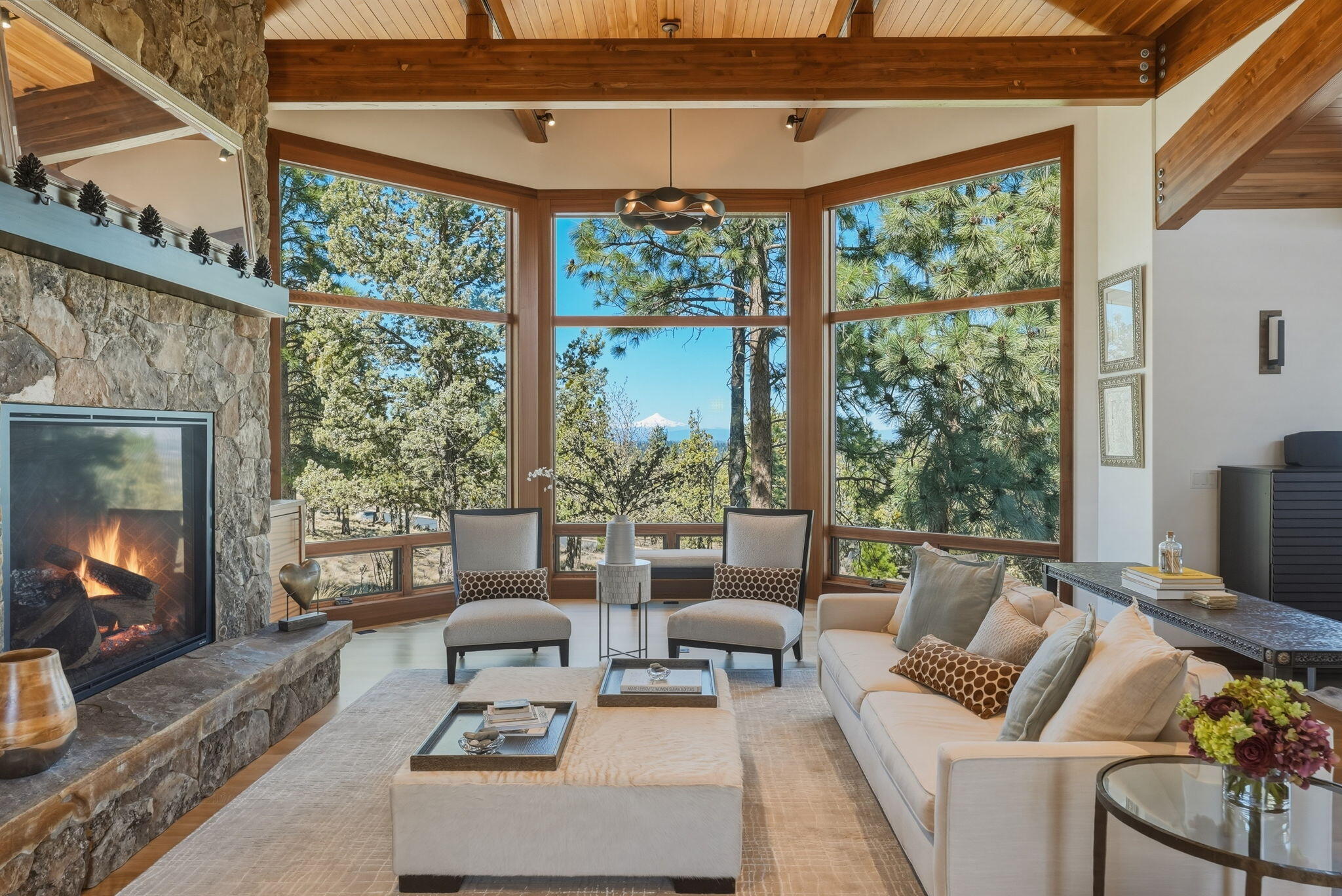 1496 NW Puccoon Court