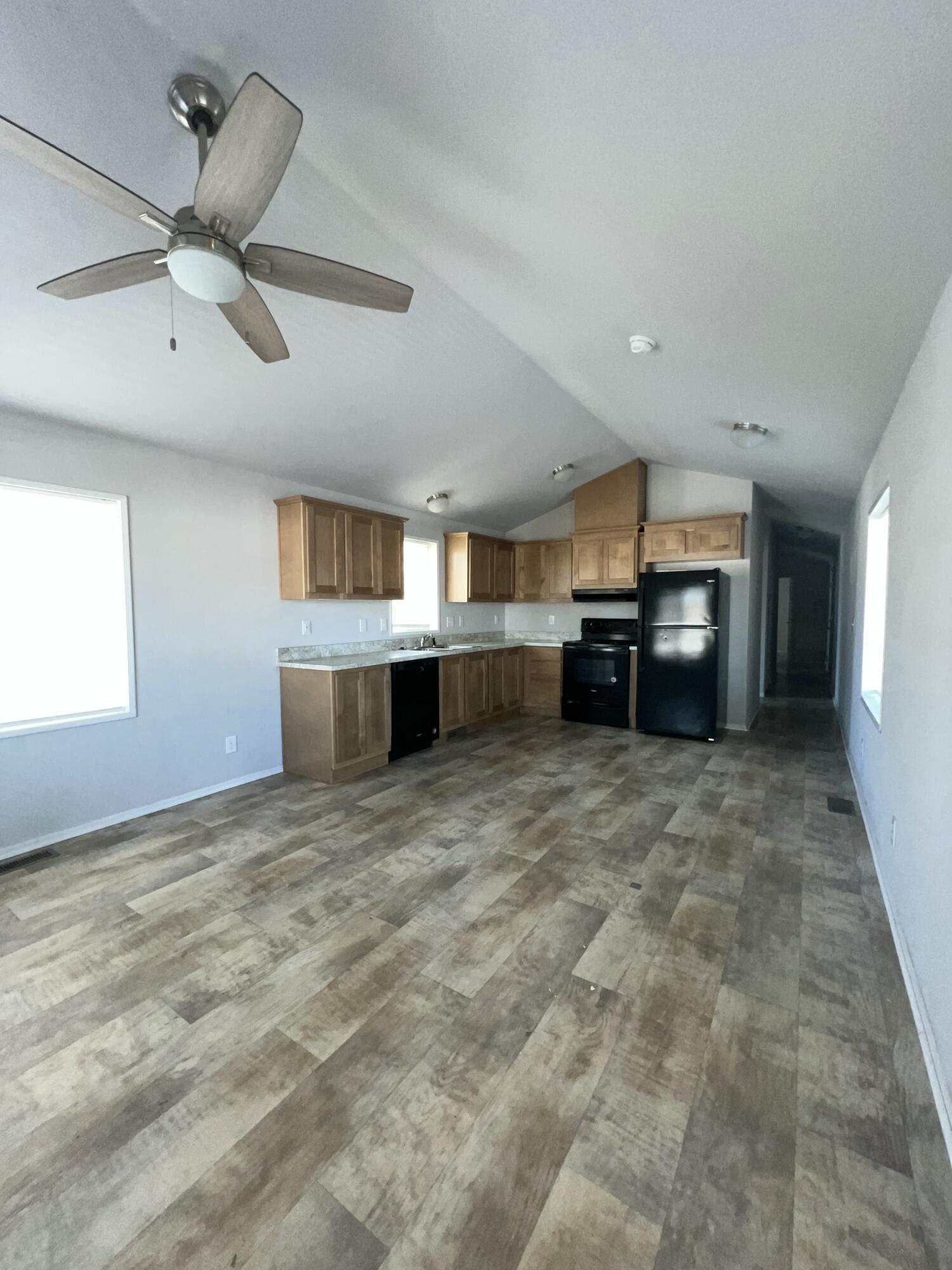 Round Lake Estates - Residential