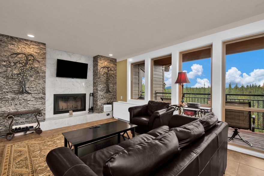 An amazing one of a kind condo at Seventh Mountain Resort in Building 5. The views are phenomenal, breathtaking and the best on the property! The condo is beautifully done.. 1 bedroom with a king bed, queen Murphy bed in the living room  Full kitchen with full size stainless appliances and equipped with all you will need for dine in meals. The living room has a large flat screen and a beautiful fireplace for those chilly nights. The bath has a beautiful tile shower/Tub combo and vanity with a double sink.The view from the deck is  just perfect to sit and enjoy your favorite beverage day or night. Seventh Mountain is premier Central Oregon Resort. Amenities include pools, hot tubs, fitness center, pickle ball and tennis courts, playgrounds, mini golf , frizbee golf, ice skating , whitewater rafting, on site restaurant and so much more!!! The closest lodging to skiing and Mt. Bachelor. Close to the Old Mill and downtown Bend . Close to Perfect.