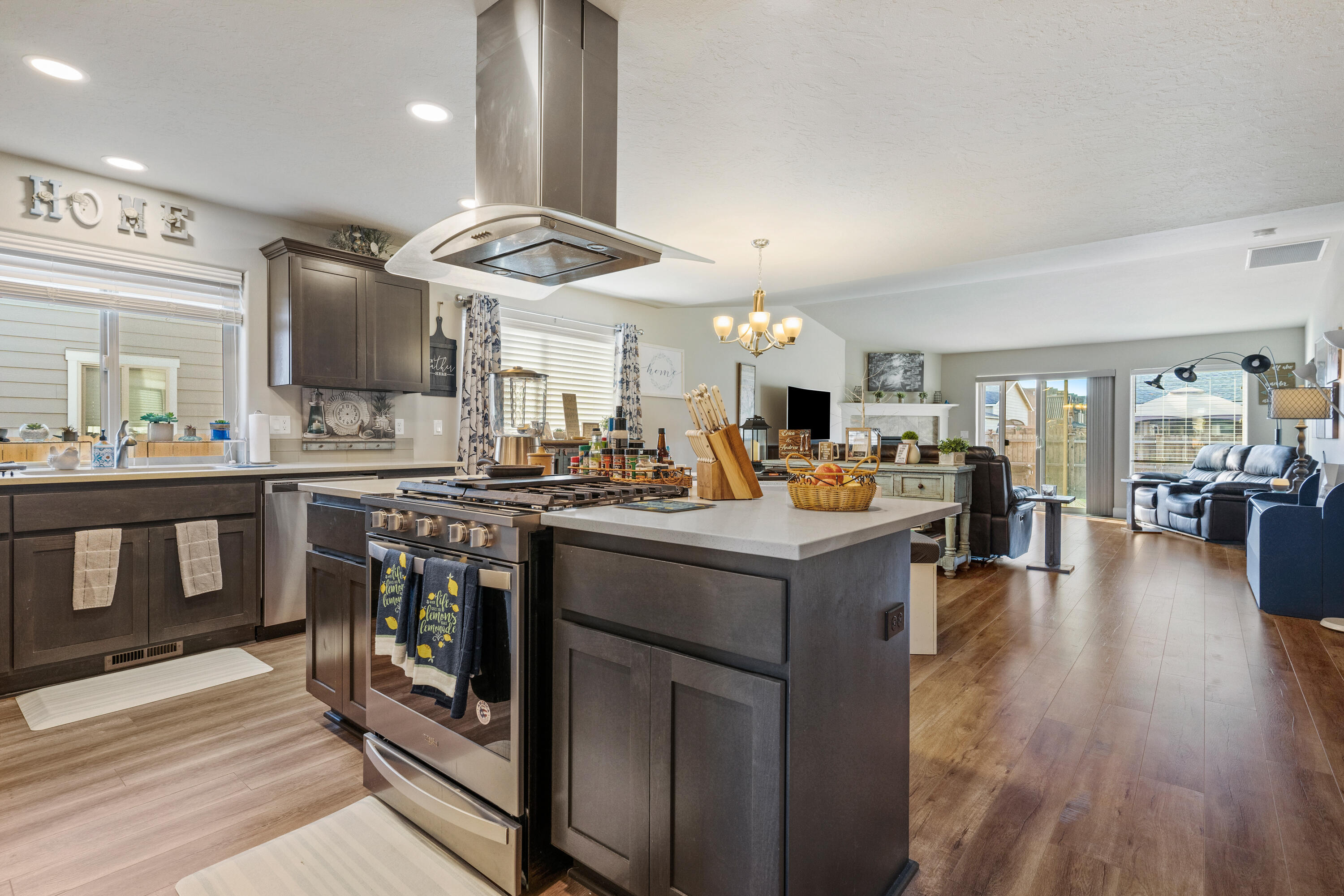 27 Elm - Residential