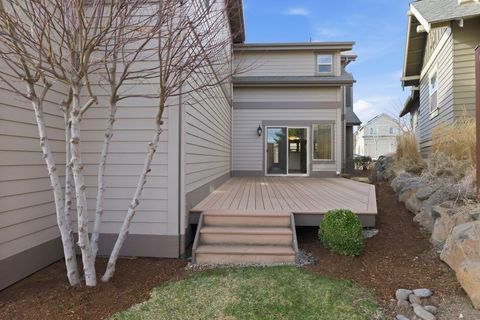 Tiny photo for 2627 NW Awbrey Point Circle, Bend, OR 97703 (MLS # 220217376)