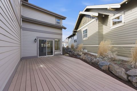 Tiny photo for 2627 NW Awbrey Point Circle, Bend, OR 97703 (MLS # 220217376)