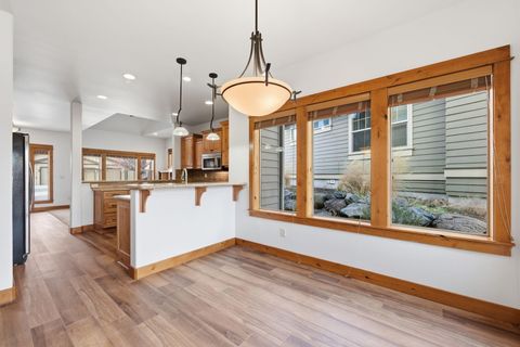 Tiny photo for 2627 NW Awbrey Point Circle, Bend, OR 97703 (MLS # 220217376)