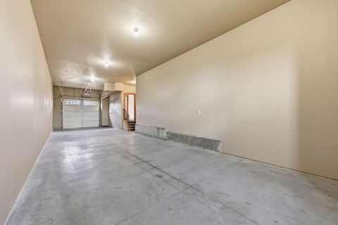 Tiny photo for 2627 NW Awbrey Point Circle, Bend, OR 97703 (MLS # 220217376)