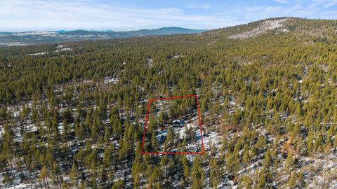 Tiny photo for 12759 Golden Eagle Lane, Bonanza, OR 97623 (MLS # 220213590)