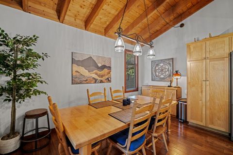 Tiny photo for 57089 Wild Lily Lane #16, Sunriver, OR 97707 (MLS # 220220176)