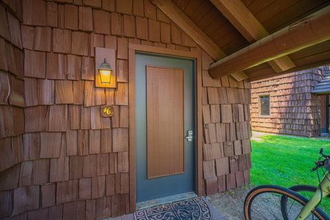 Tiny photo for 57089 Wild Lily Lane #16, Sunriver, OR 97707 (MLS # 220220176)