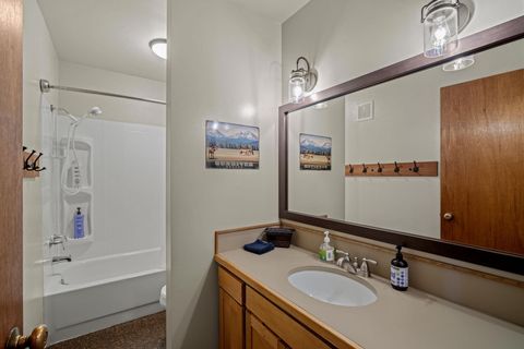 Tiny photo for 57089 Wild Lily Lane #16, Sunriver, OR 97707 (MLS # 220220176)