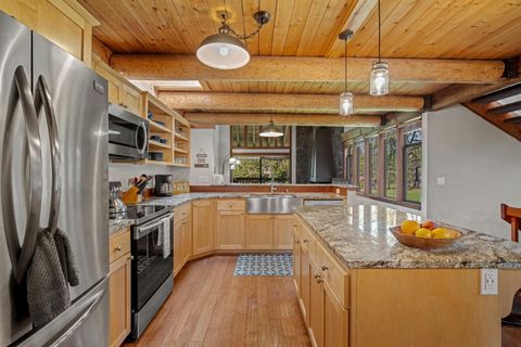 Tiny photo for 57089 Wild Lily Lane #16, Sunriver, OR 97707 (MLS # 220220176)