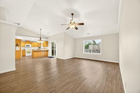 Tiny photo for 1409 George Tweed Boulevard, Grants Pass, OR 97527 (MLS # 220212247)