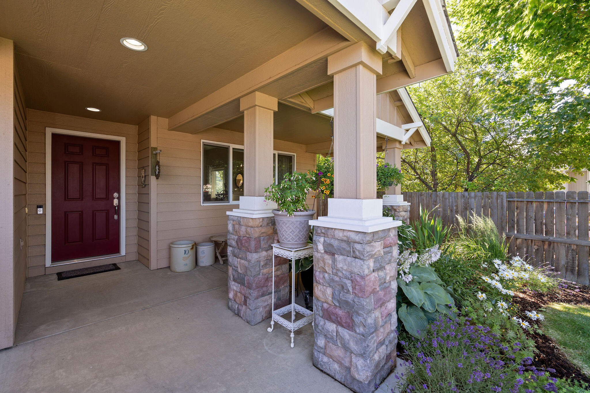 2042 NW 22nd Street