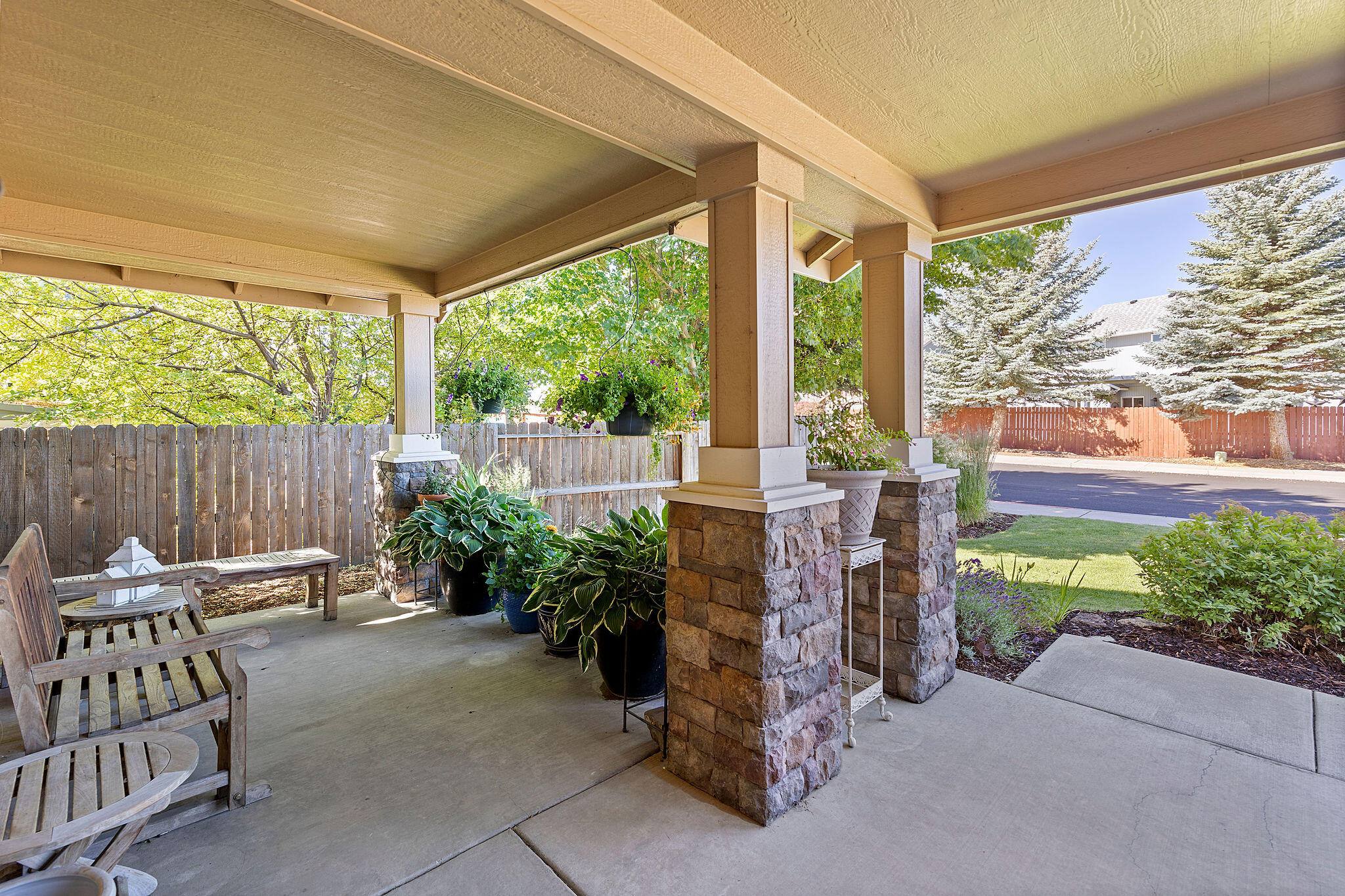 2042 NW 22nd Street