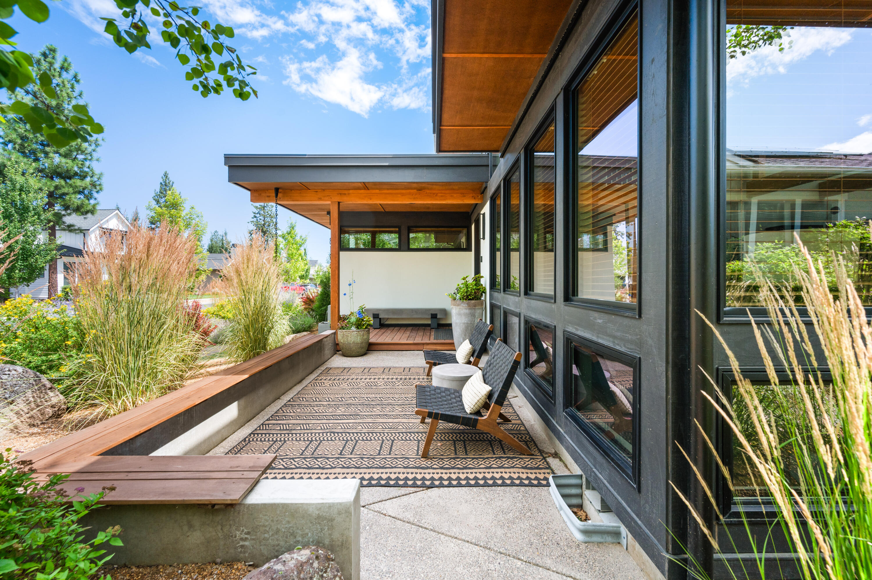 3125 NW Blodgett Way