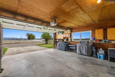 Tiny photo for 501 NW Dogwood Lane, Madras, OR 97741 (MLS # 220219879)