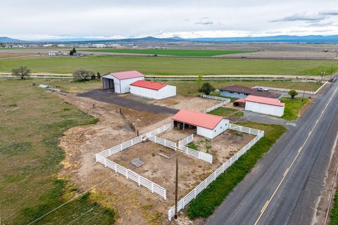 Tiny photo for 501 NW Dogwood Lane, Madras, OR 97741 (MLS # 220219879)