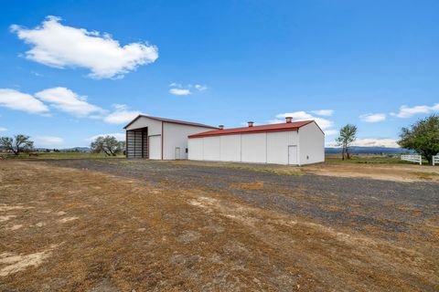 Tiny photo for 501 NW Dogwood Lane, Madras, OR 97741 (MLS # 220219879)