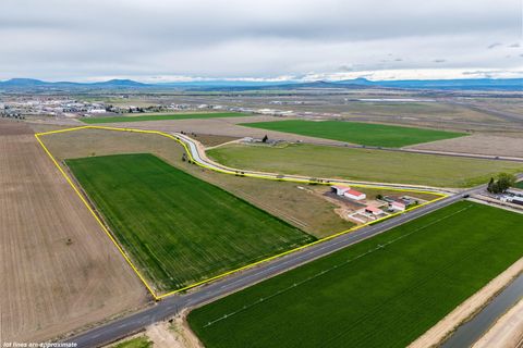 Tiny photo for 501 NW Dogwood Lane, Madras, OR 97741 (MLS # 220219879)