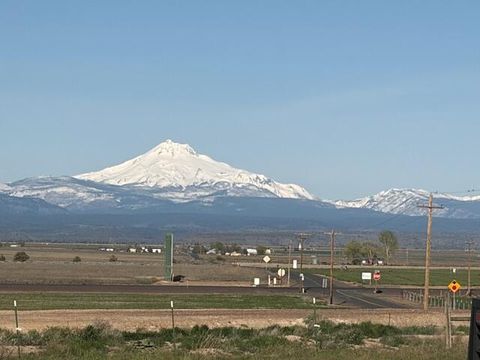 Tiny photo for 501 NW Dogwood Lane, Madras, OR 97741 (MLS # 220219879)