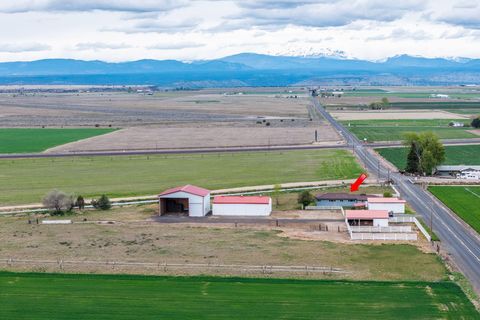 Tiny photo for 501 NW Dogwood Lane, Madras, OR 97741 (MLS # 220219879)