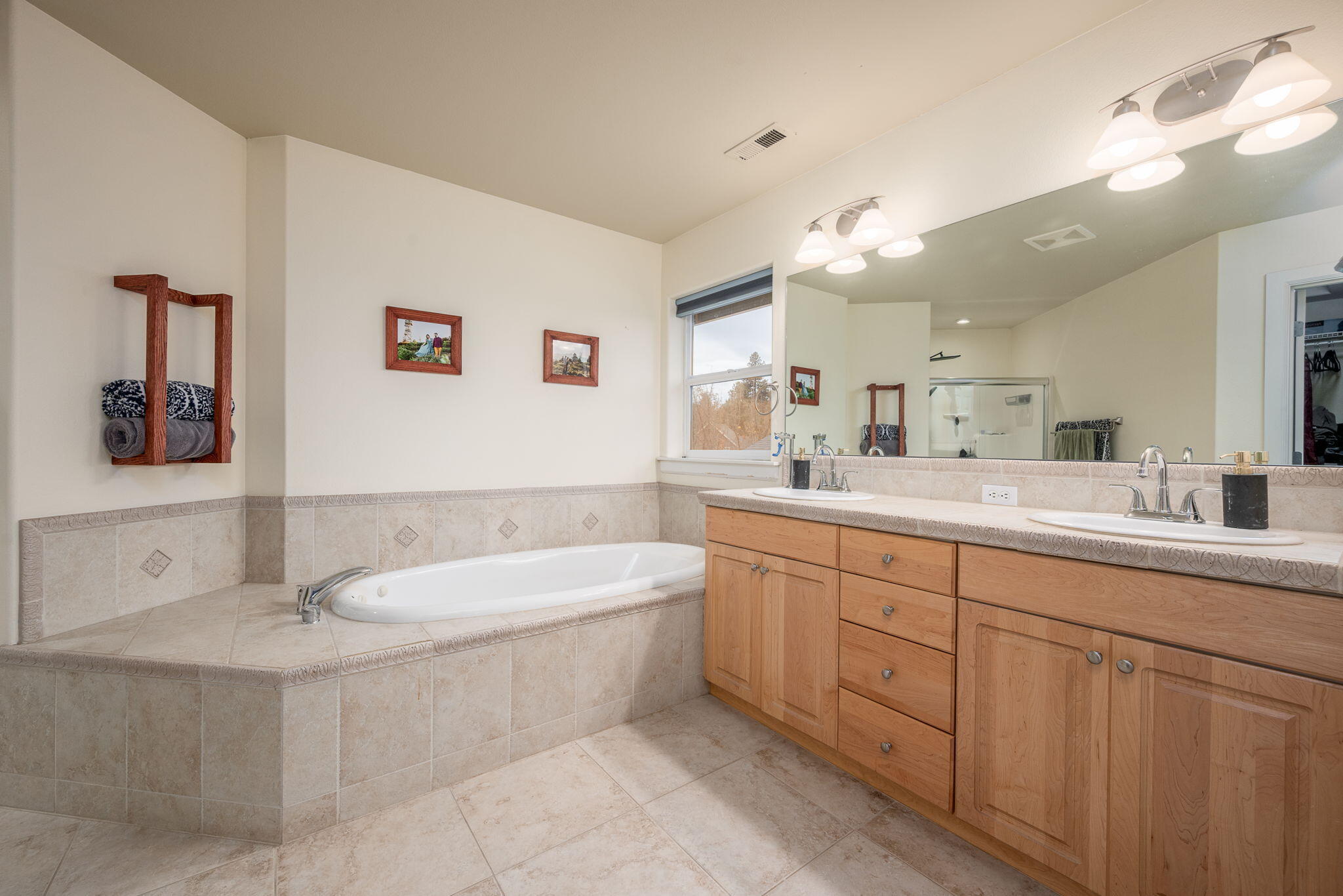 Quiet Canyon - Residential