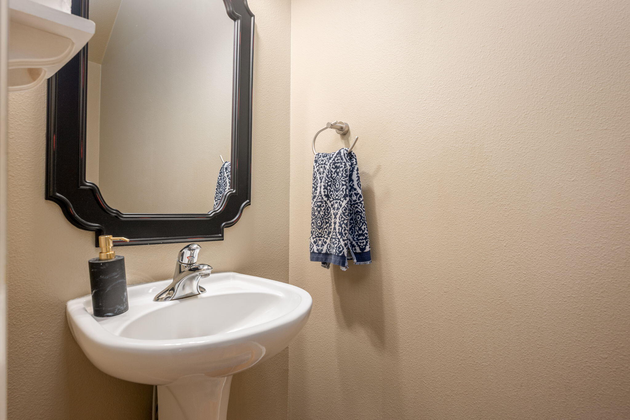 Quiet Canyon - Residential