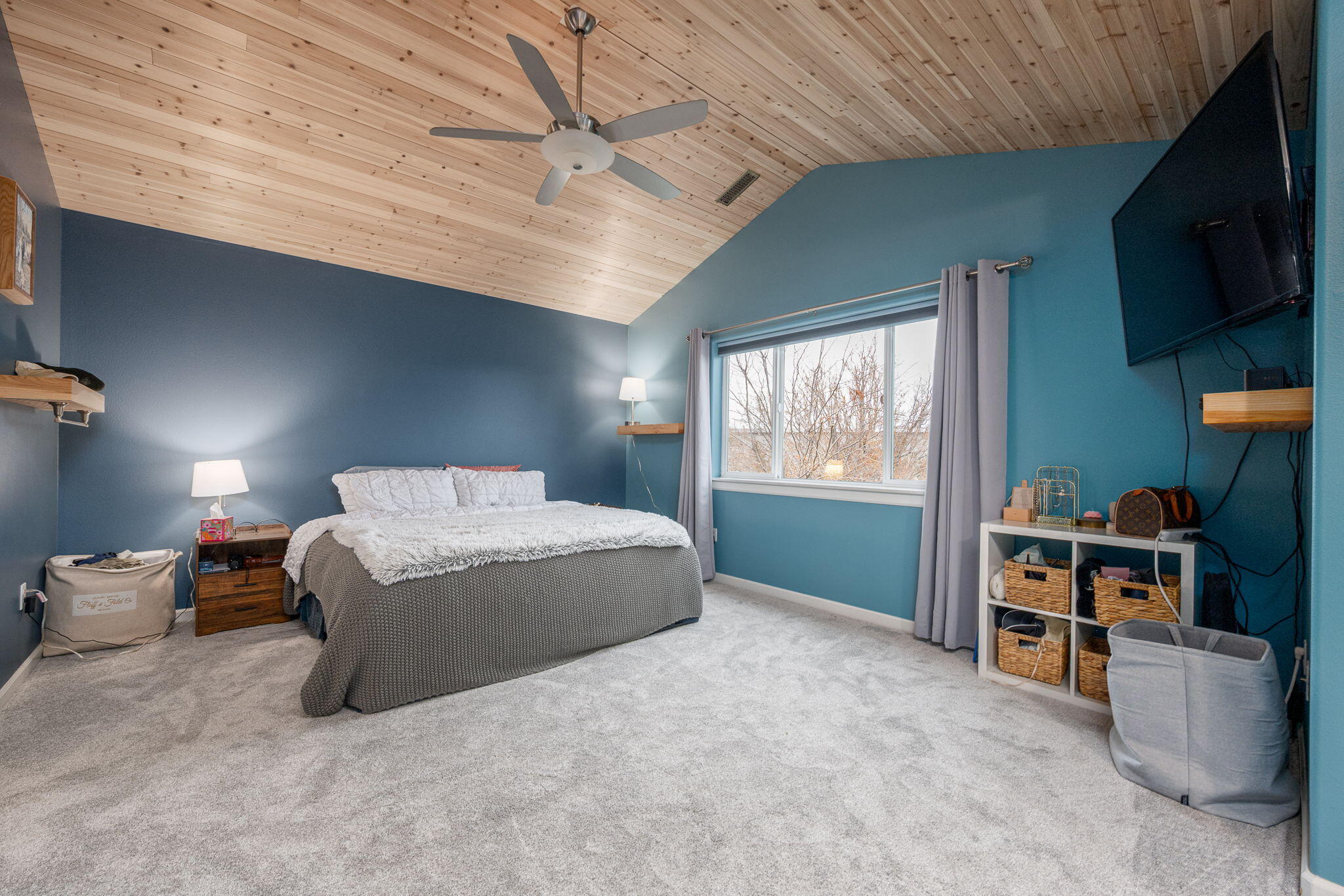 Quiet Canyon - Residential