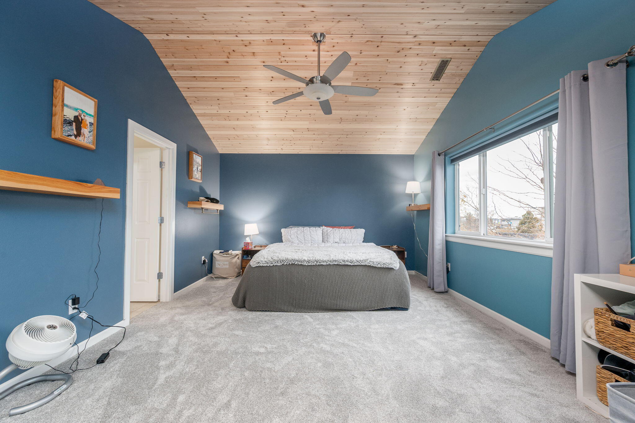 Quiet Canyon - Residential