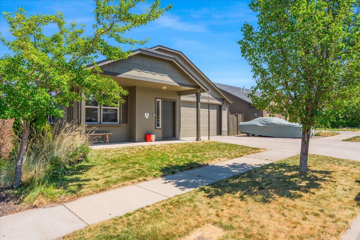 2764 NE Spring Water Place