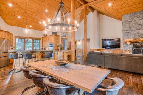 Tiny photo for 56770 Nest Pine Drive, Bend, OR 97707 (MLS # 220213074)