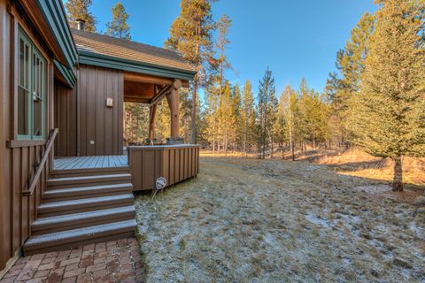 Tiny photo for 56770 Nest Pine Drive, Bend, OR 97707 (MLS # 220213074)