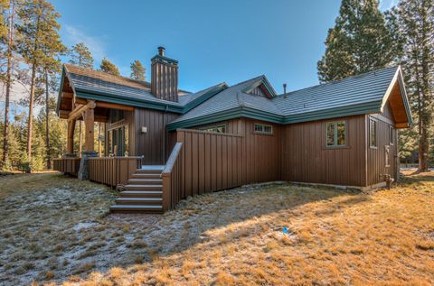 Tiny photo for 56770 Nest Pine Drive, Bend, OR 97707 (MLS # 220213074)