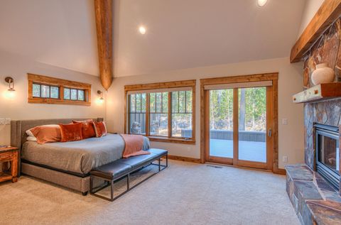 Tiny photo for 56770 Nest Pine Drive, Bend, OR 97707 (MLS # 220213074)