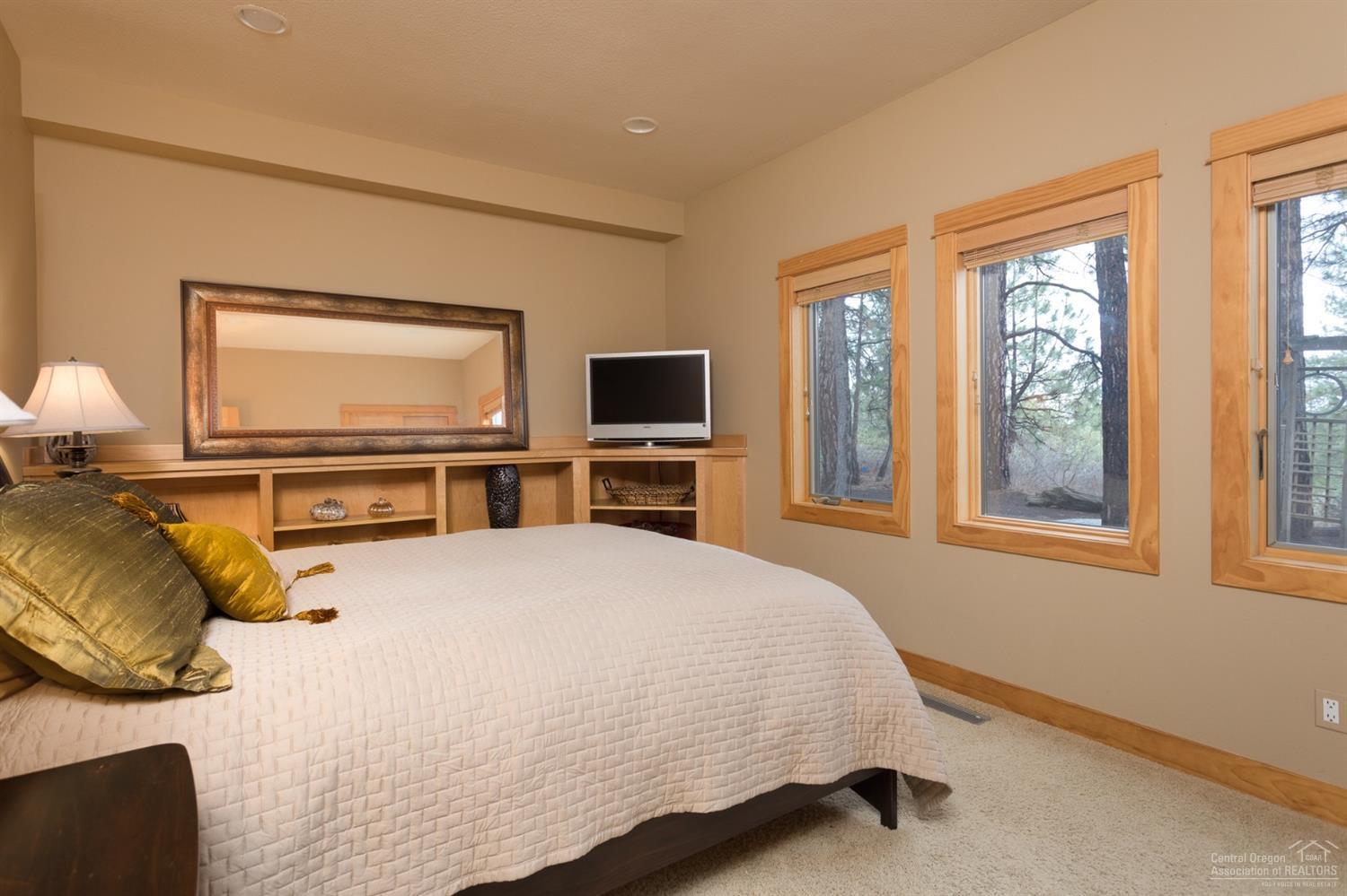 Broken Top - Residential