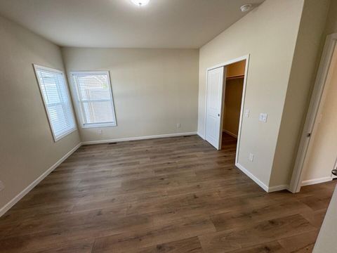 Tiny photo for 93 Northridge Terrace Ter #46, Medford, OR 97501 (MLS # 220213912)