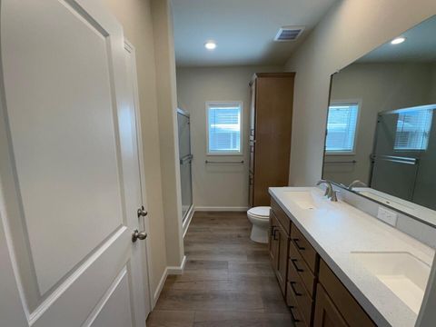 Tiny photo for 93 Northridge Terrace Ter #46, Medford, OR 97501 (MLS # 220213912)