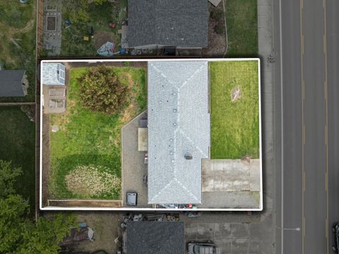 Tiny photo for 2423 Delta Waters Road, Medford, OR 97504 (MLS # 220219986)