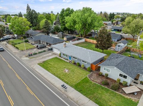 Tiny photo for 2423 Delta Waters Road, Medford, OR 97504 (MLS # 220219986)
