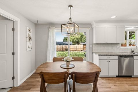 Tiny photo for 2423 Delta Waters Road, Medford, OR 97504 (MLS # 220219986)